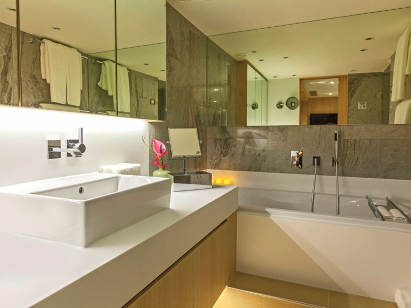 Royal One-Bedroom Suite